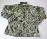 画像1: 米軍実物,US NAVY,　AOR2　NUW　迷彩ジャケット　TYPEIII　MEDIUM-SHORT (1)