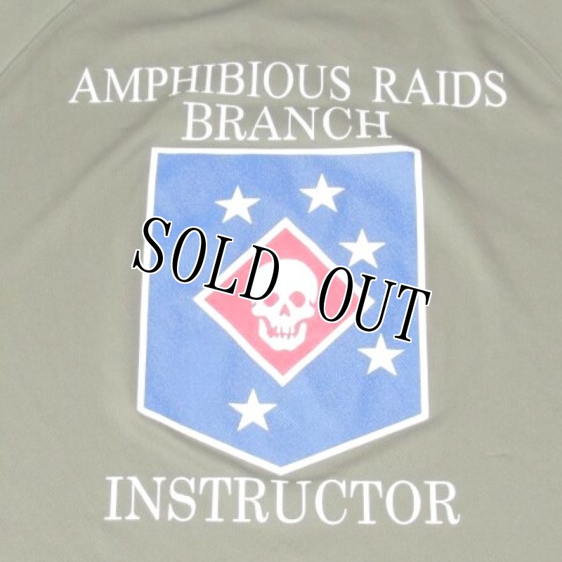 画像1: 米軍実物 AMPHIBIOUS RAIDS BRANCH INSTRUCTOR Tシャツ　MEDIUM (1)