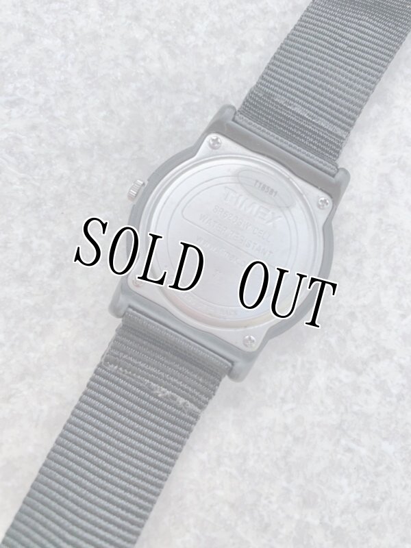 画像4: 米軍放出品  TIMEX エクスペディション スカウト 40MM   ミリタリー アナログ ブラック  (4)