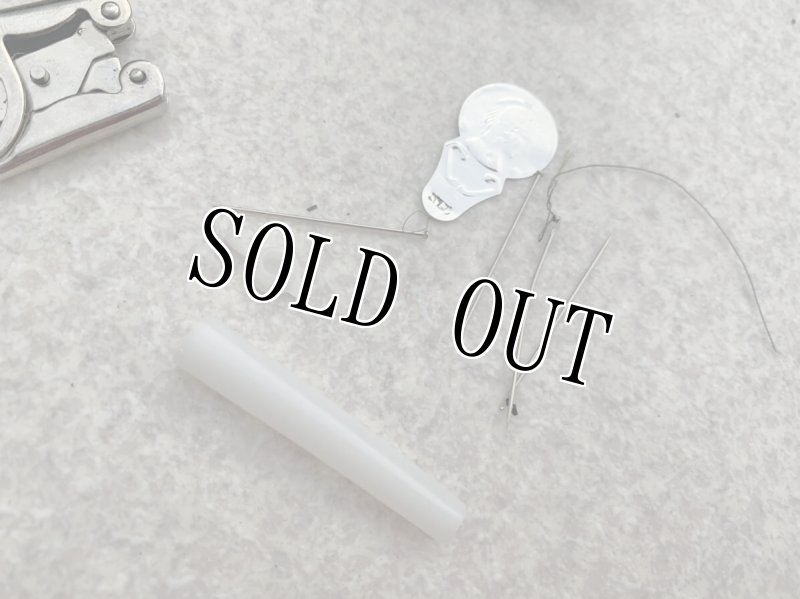 画像4: 米軍放出品.Military Sewing Kit 　ソーイングキット　マルチ (4)