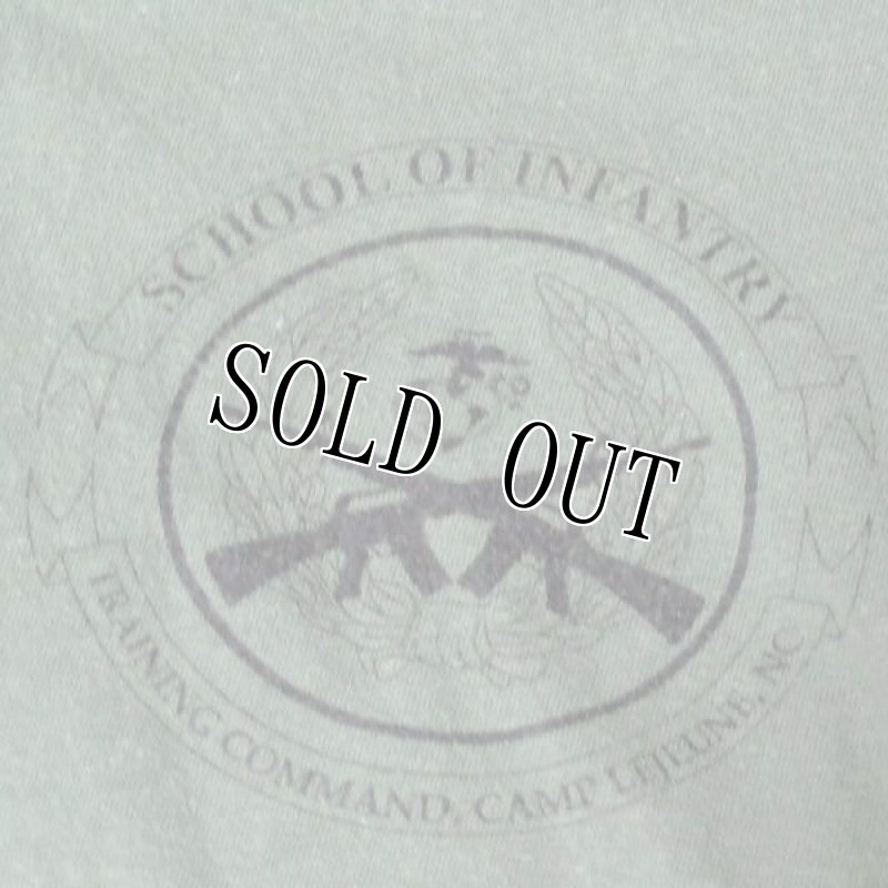 画像3: 米軍放出品 USMC SCHOOL OF INFANTRY Tシャツ MEDIUM (3)