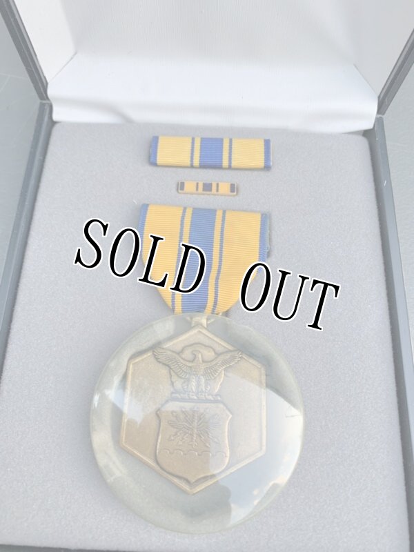 画像2: 米軍放出品 US AIR FORCE Commendation Medal (2)