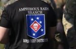 画像8: 米軍実物 AMPHIBIOUS RAIDS BRANCH Tシャツ　COTTON　BLACK (8)