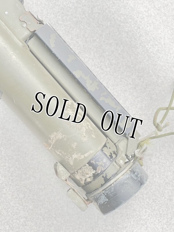 画像2: 米軍実物 M72A1 ロケットランチャー  (2)