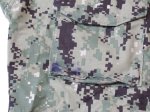画像2: 米軍実物,US NAVY,　AOR2　NUW　迷彩ジャケット　TYPEIII　SMALL-SHORT (2)