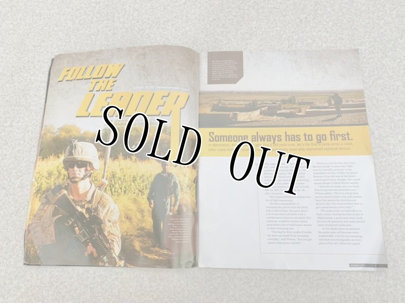 画像4: 米軍放出品 2013 USMC 特別号 MAGAZINE  (4)