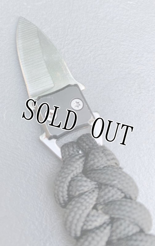 画像4: 米軍放出品 パラコード ブレス ナイフ  ブラック (4)