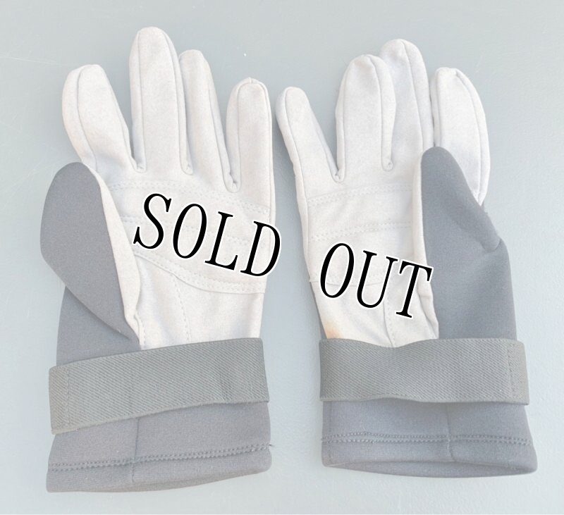 画像2: 米軍放出品 US Divers グローブ XL (2)