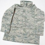 画像1: 米軍放出品　USAF 米空軍 ABU GORE-TEX パーカー　M-LONG (1)