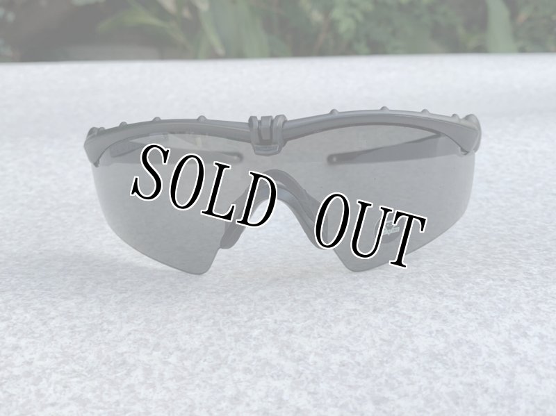 画像2: 米軍放出品 OAKLEY SI Ballistic M Frame 3.0 / Black Frame / Grey Lens (2)