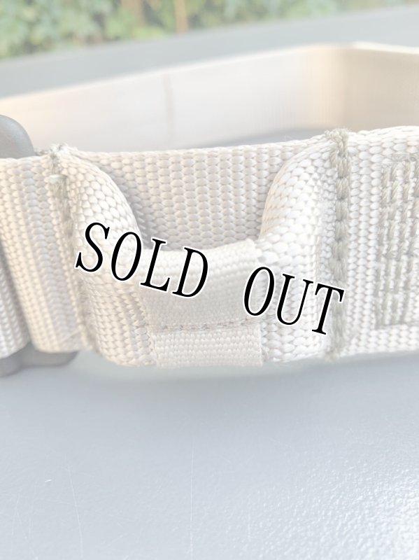 画像2: 米軍放出品 LBT ロンドン ブリッジ レスキューベルト SMALL (2)