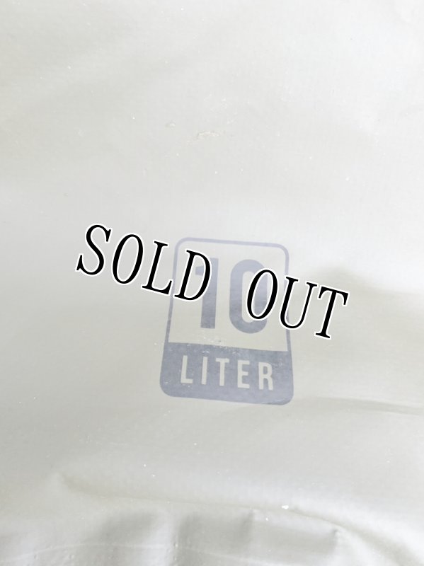 画像6: 米軍放出品10L  Earth PakK   防水ドライバッグ  (6)