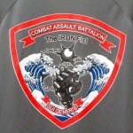 画像4: 米軍実物 USMC　COMBAT ASSAULT BATTALION OKINAWA JAPAN　Tシャツ　LARGE (4)