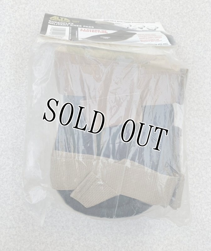 画像2: 米軍放出品 ALTA ニーパッド デザート 3C (2)