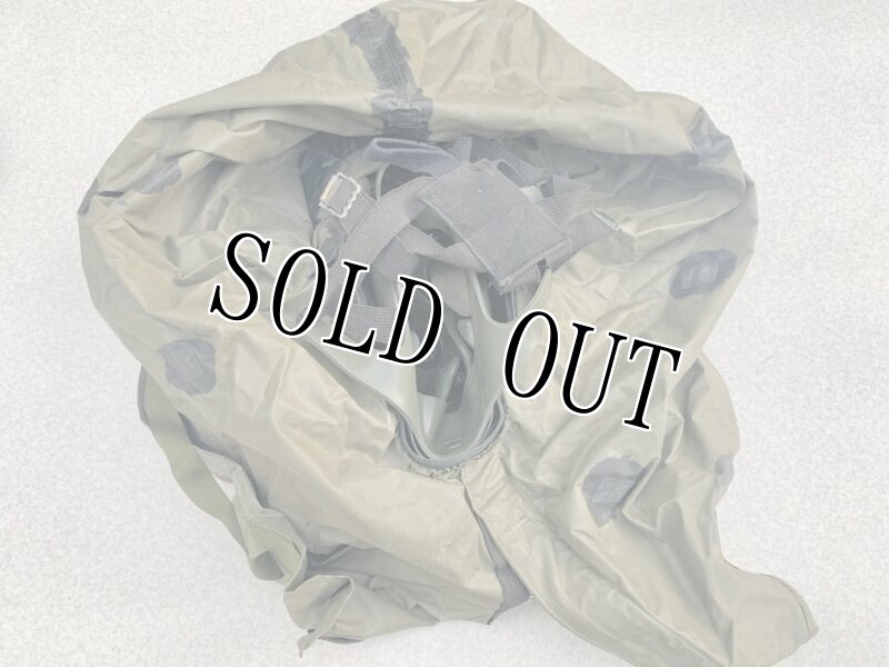 画像11: 米軍実物 M40 ガスマスク　S (11)