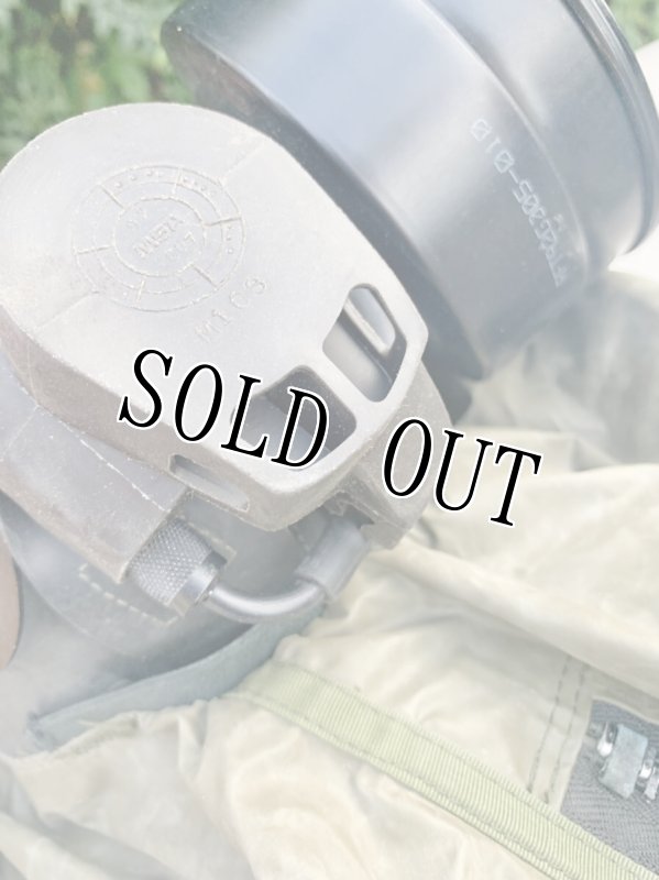 画像3: 米軍実物 M40 ガスマスク　S (3)