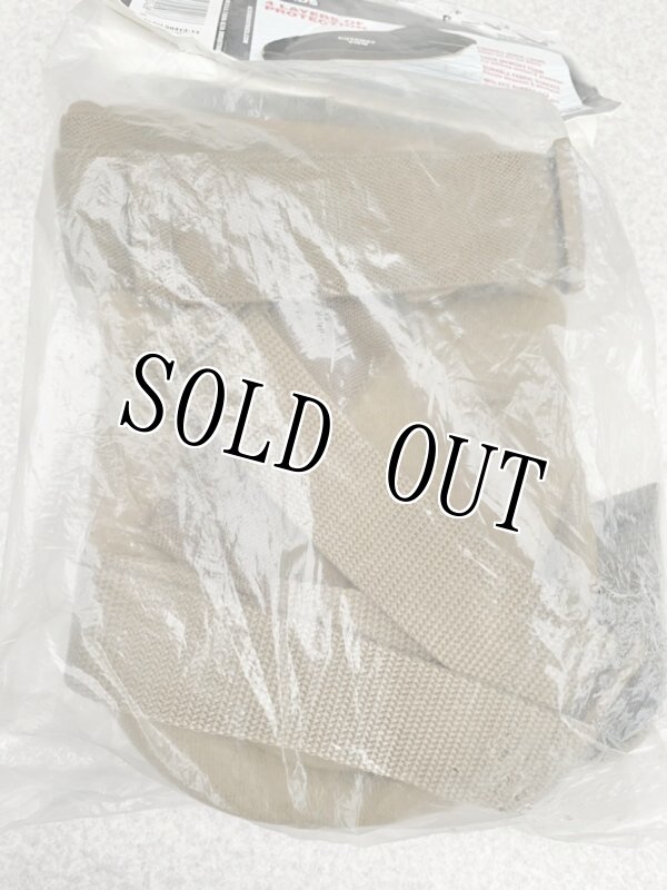 画像4: 米軍放出品 ALTA ニーパッド コヨーテ (4)