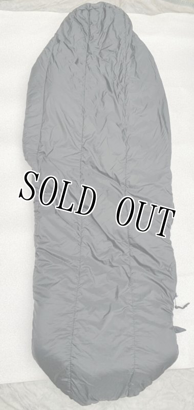 画像2: 米軍放出品 US MODULAR SLEEPING BAG  INTERMEDIATE COLD（ブラック）　 (2)