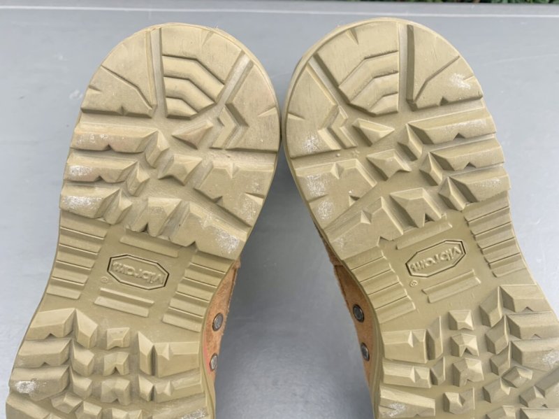 画像9: 米軍実物 BELLEVILLE 550 ST  デザートブーツ  10.5 R (9)