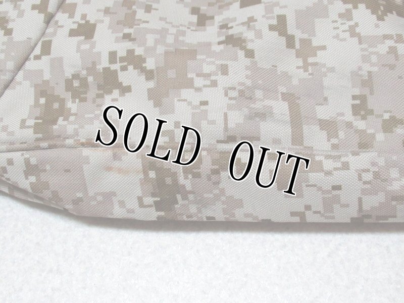 画像2: 米軍放出品 トラベルバック サイドポケット ポーチ デザートピクセル (2)