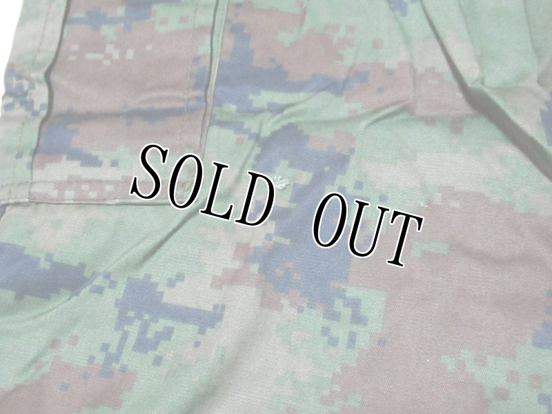 画像9: 米軍放出品 タイ軍デジタル迷彩ジャケット/パンツセット　NATO軍 (9)