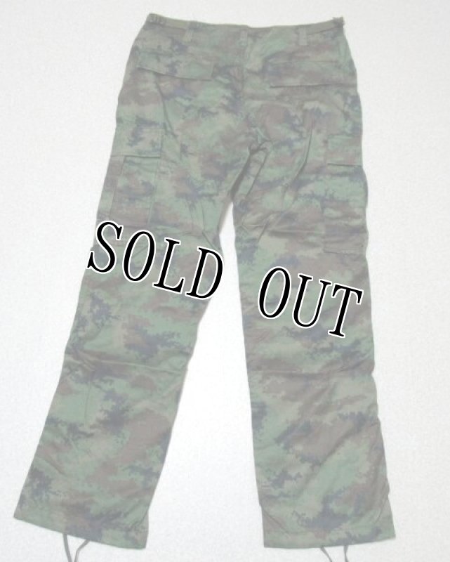 画像8: 米軍放出品 タイ軍デジタル迷彩ジャケット/パンツセット　NATO軍 (8)
