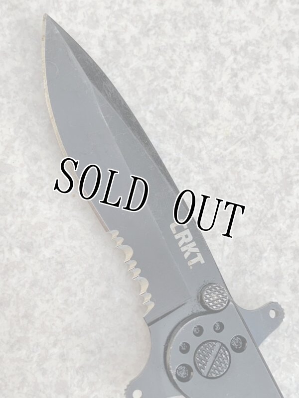 画像2: 米軍放出品 CRKT M21-10KSF   triple point serrations (2)