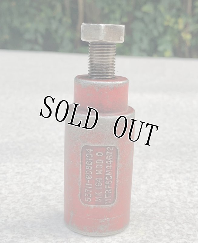 画像1: 米軍実物 M240 ブランクアダプター   レッド (1)