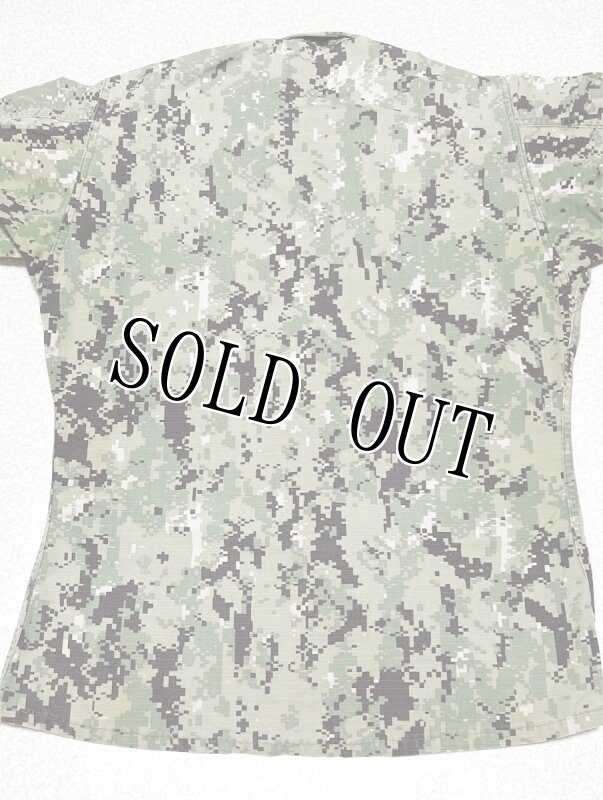 画像4: 米軍実物,US NAVY, AOR2 NUW 迷彩ジャケット TYPEIII S-R (4)