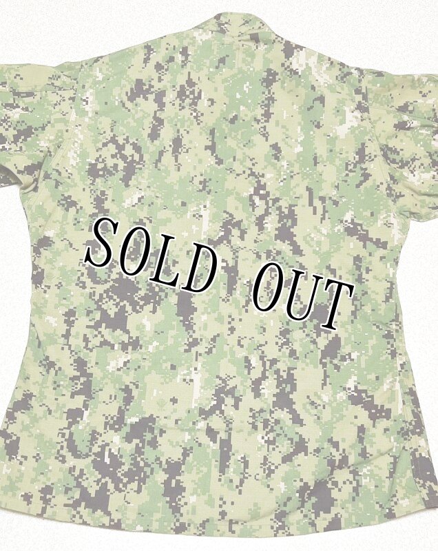 画像4: 米軍実物,US NAVY, AOR2 NUW 迷彩ジャケット TYPEIII M-R (4)