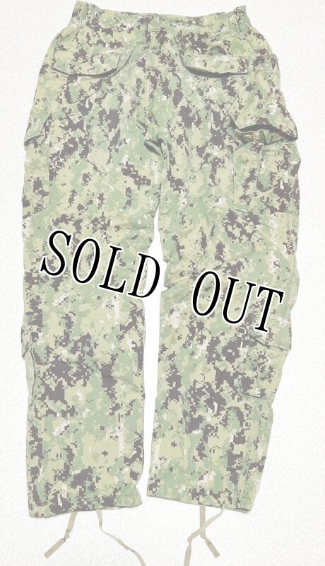 画像2: 米軍実物,US NAVY, AOR2 NUW 迷彩パンツ TYPEIII 37-SHORT (2)