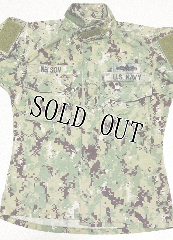 画像2: 米軍実物,US NAVY, AOR2 NUW 迷彩ジャケット TYPEIII XS-SHORT (2)