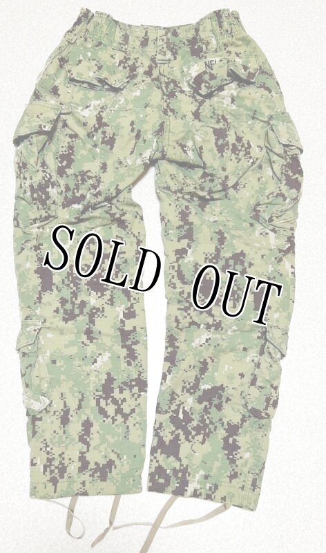 画像3: 米軍実物,US NAVY, AOR2 NUW 迷彩パンツ TYPEIII SMALL-X SHORT カスタム (3)