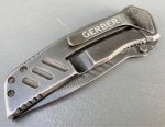画像6: 米軍放出品 GERBER 折りたたみナイフ 半波刃 スワッガー (6)