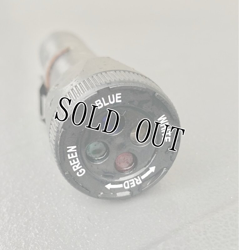 画像5: 米軍放出品 FIRE-FOX FX-67 4色切替 LEDハンドライト (5)