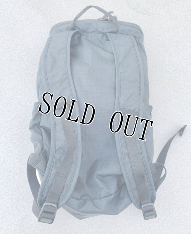 画像3: 米軍放出品 MOUNTAIN HARDWEAR   ウルトラライトウェイト15L  (3)