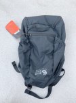 画像1: 米軍放出品 MOUNTAIN HARDWEAR   ウルトラライトウェイト15L  (1)