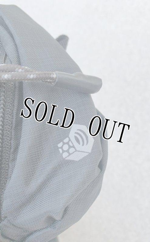 画像10: 米軍放出品 MOUNTAIN HARDWEAR   ウルトラライトウェイト15L  (10)