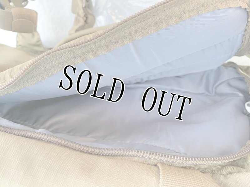 画像17: 米軍放出品  Camelbak  キャメルバック  ハイドレーションバッグ H.A.W.G（ホーグ）　コヨーテ (17)