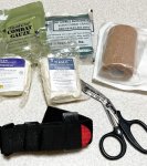 画像2: 米軍放出品 INDVIDUAL FIRST AID KIT セット　アライドポーチ (2)