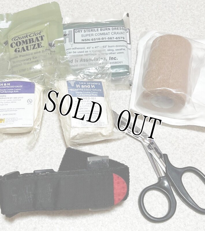 画像2: 米軍放出品 INDVIDUAL FIRST AID KIT セット アライドポーチ (2)