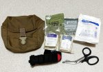 画像1: 米軍放出品 INDVIDUAL FIRST AID KIT セット　アライドポーチ (1)