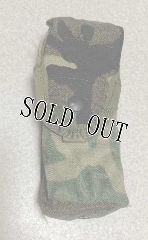 画像2: 米軍実物 ダブルマ ガジンポーチ MOLLE II M4/M16 ウッドランド (2)