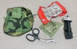 画像1: 米軍実物　MOLLE MODULAR LIGHTWEIGHT  LOAD-CARRYING EQUIPMENT  MEDIC POCKET メディカルポーチ　トラウマ キット (1)