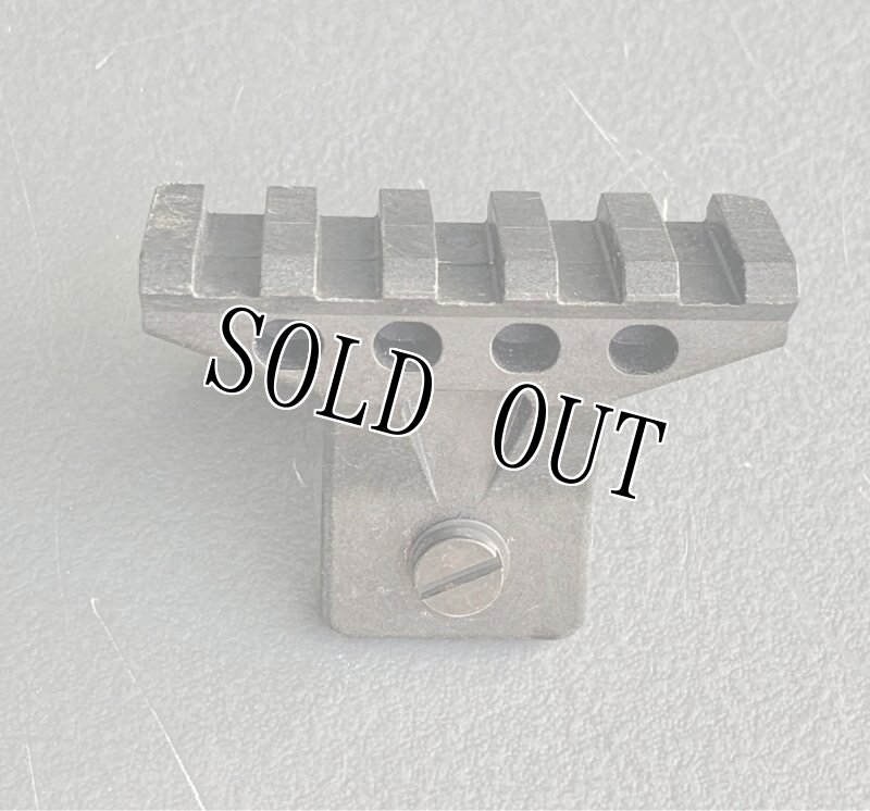 画像2: 米軍実物　AN/PSQ-18A レーザーサイト 20mmブラケットパーツ (2)