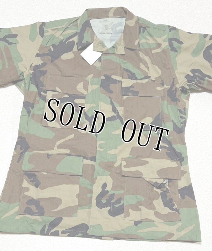 画像2: 米軍実物  ウッドランド 迷彩カモフラージュジャケット　M-R (2)
