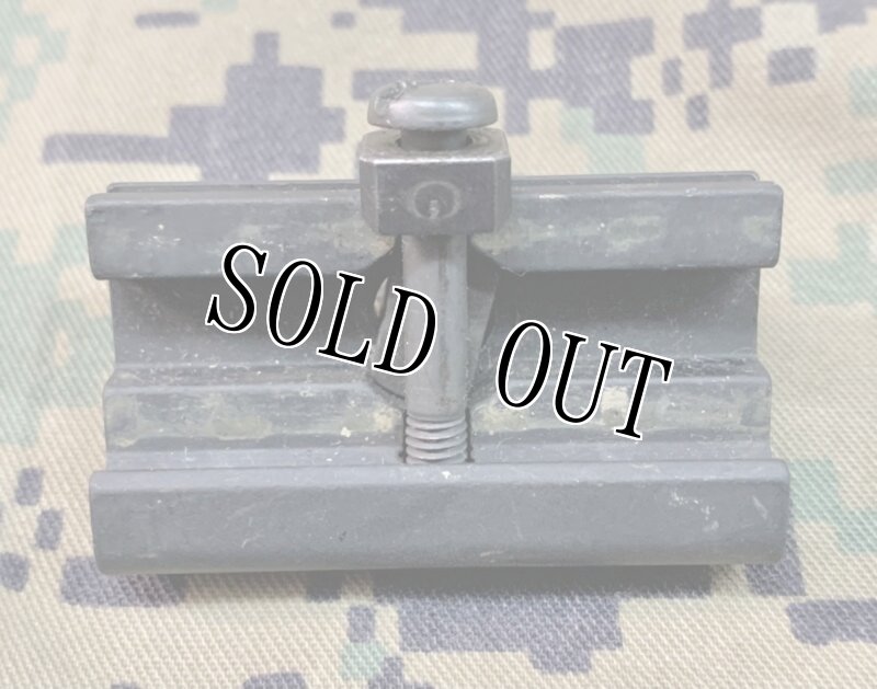 画像5: 米軍実物 Knights Armament バイポッドアダプター  M16 M4 M27 IAR ナイツ (5)