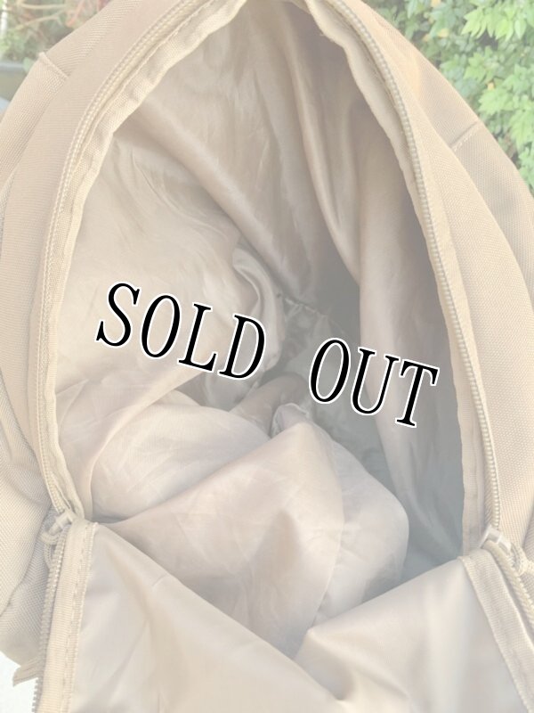 画像11: 米軍放出品 Highland Tactical ダッフル バッグ コヨーテ (11)