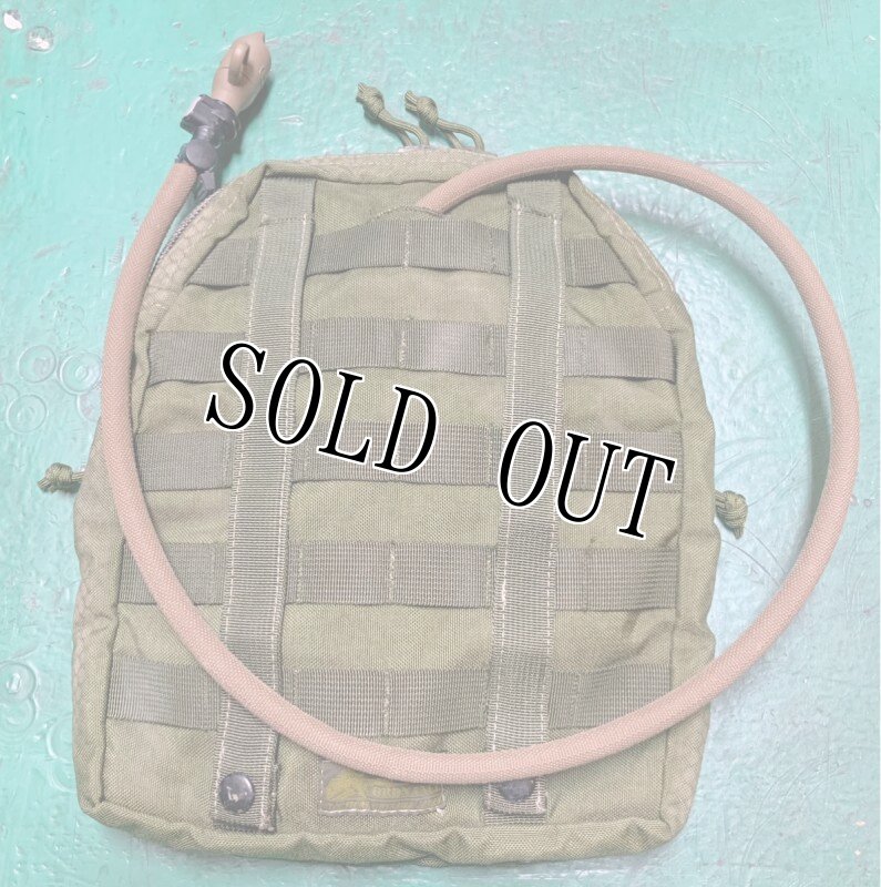 画像7: 海兵隊実物   オードナンス製 ハイドレーション キャリア  100oz (7)