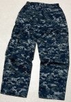 画像2: 米軍実物　US NAVY,　迷彩パンツ 　33-X SHORT (2)